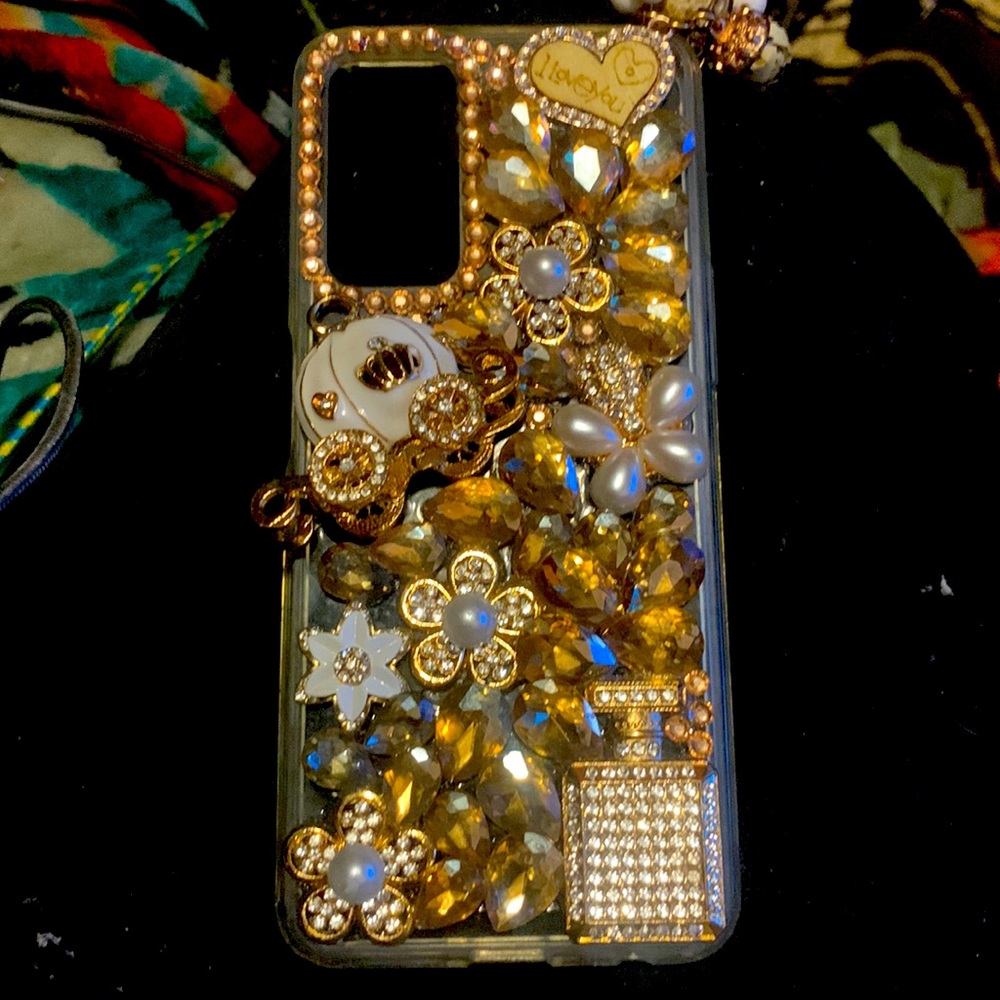 Phone case with lots of bling